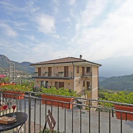 Charlotte * Tremosine
